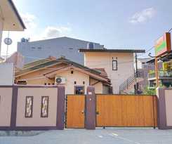 Risqia Homestay Syariah by Cocotel
