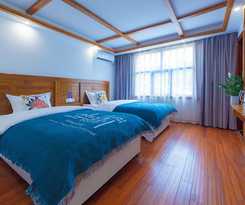 Hotel easy house