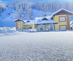 Hotel Arcos and Resorts Sonamarg