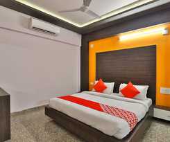 Hotel OYO 28444 Ab Apple