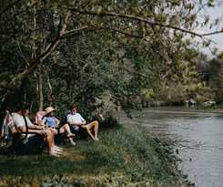 Hotel Melrose River Club