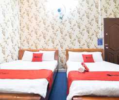 RedDoorz near Tan Son Nhat Airport 3