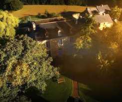  Hébergements Insolites Domaine Arvor SPA