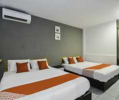 Hotel OYO 89465 Golden Lounge