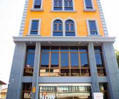 Rich8 Hostel