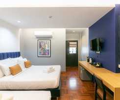 Castle Black Bangkok - Hostel