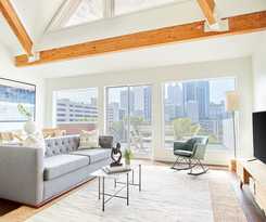 Sonder Baltimore Place