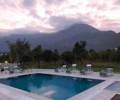 Mina Grand Hotel
