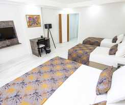  The Breeze Hotel