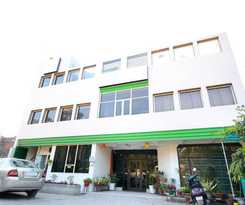 Hotel OYO 27959 Ra-flora