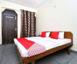 OYO 29193 Amrit Guest House