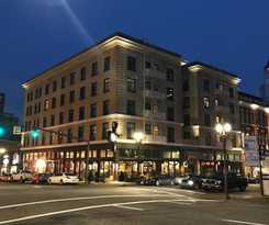 Washington Plaza Apartments