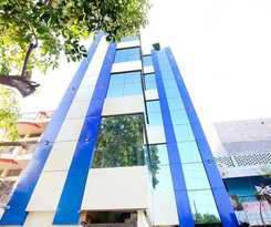 OYO 40307 Mohali Blue