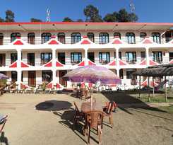 Hotel OYO 27612 Maitri Holiday Home