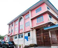 Maxwell Court Apartments