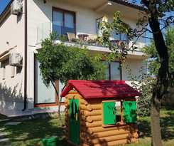 Apartamentos Apartments Aerodrom