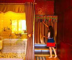 Hotel The Art - Golden Jungle House