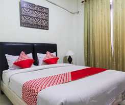Hotel Super OYO 1682 Greenia