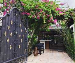 Hotel Madreselva