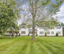 Hotel Biddle Point Inn and Event Venue