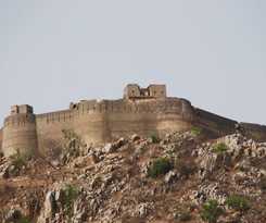 Hotel Dhula Garh A Heritage