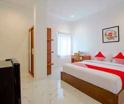 SUPER OYO 1319 88 Exclusive Guesthouse
