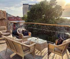 Redstone Hotel
