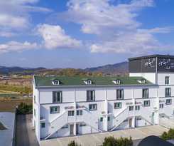 Hotel The Bay and Pool Villa