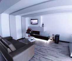 Agora Boutique