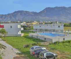 Reina Apartments