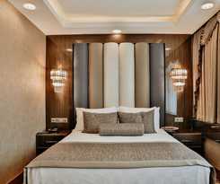 Grand Lark Otel