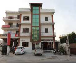 OYO 19820 Aanandan Residency