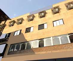 Hotel OYO 30677 Kalyan Nx