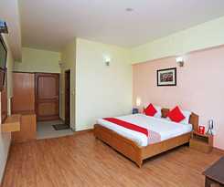 Hotel OYO 30708 United 21