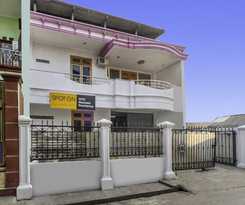 OYO Life 2412 Mandala Residence