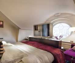 Berns, Historical Boutique and House Of Entertainment Since 1863