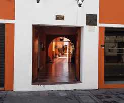 Hotel Hostal Characato Suite