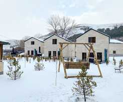 Hotel Alaska Resort