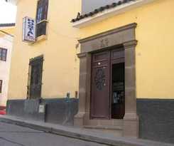 Hotel Hostal Tres Mascaras