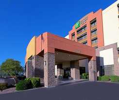 Holiday Inn Express and Suites Tempe, an IHG