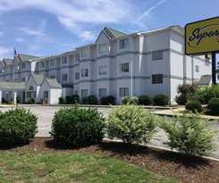 Hotel Super 8 by Wyndham Harbison/Parkridge Hospital