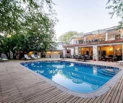 Nkosi Guest Lodge