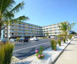 Hotel Coastal Palms Inn and Suites