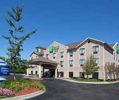 Holiday Inn Express and Suites Belleville, an IHG