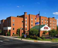 Hotel Hampton Inn and Suites Charlottesville-At the University