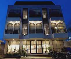 Front One Residence Syariah Mampang