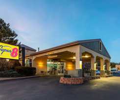 Hotel Super 8 by Wyndham NAU Downtown Conference Center 