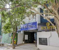 Hotel The Sun Suites