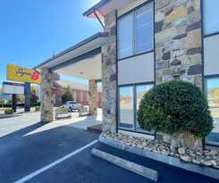 Hotel Super 8 By Wyndham Pigeon Forge Downtown