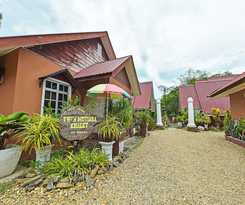 OYO 90642 Twin Mutiara Chalet andHomestay
